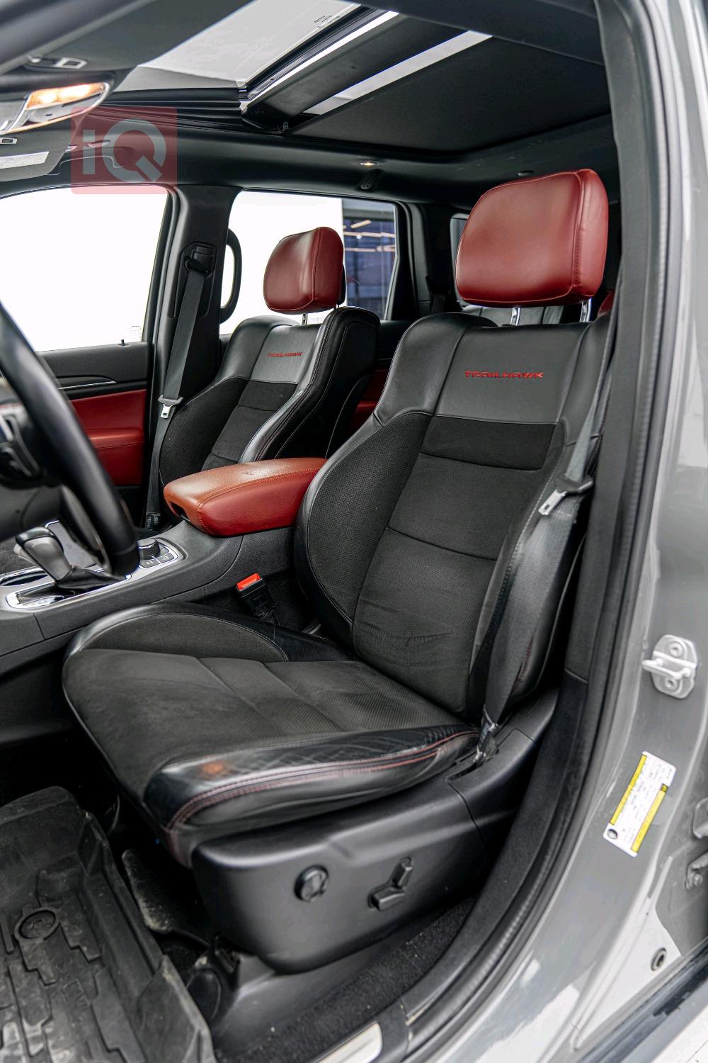 جيب جراند شيروكي